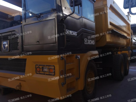 徐工XDR80T寬體車