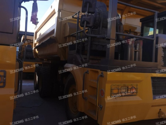 徐工XDR80T寬體車