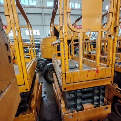 徐工GTJZ0607剪叉式高空作业平台