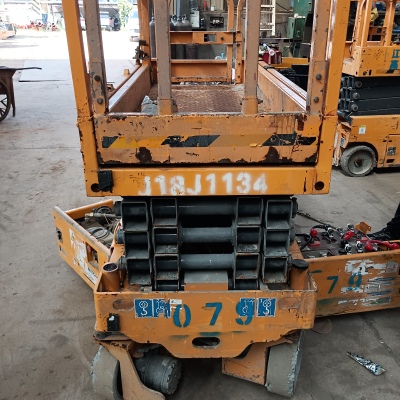 徐工GTJZ0607剪叉式高空作业平台