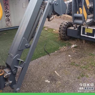 徐工GTBZ14J曲臂式高空作业平台