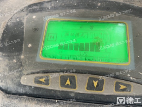 徐工XCB-P30電動平衡重叉車