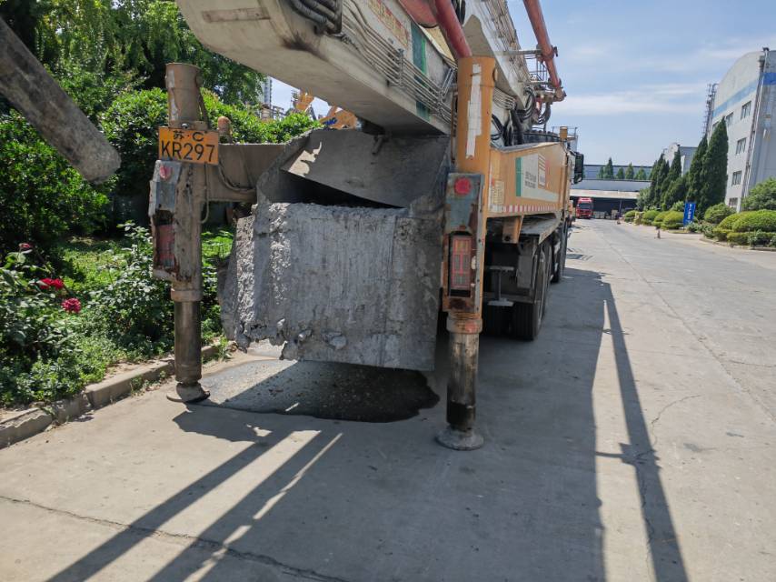 徐工HB62V泵车
