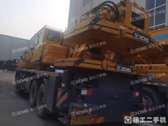 徐工QY75KC汽车起重机