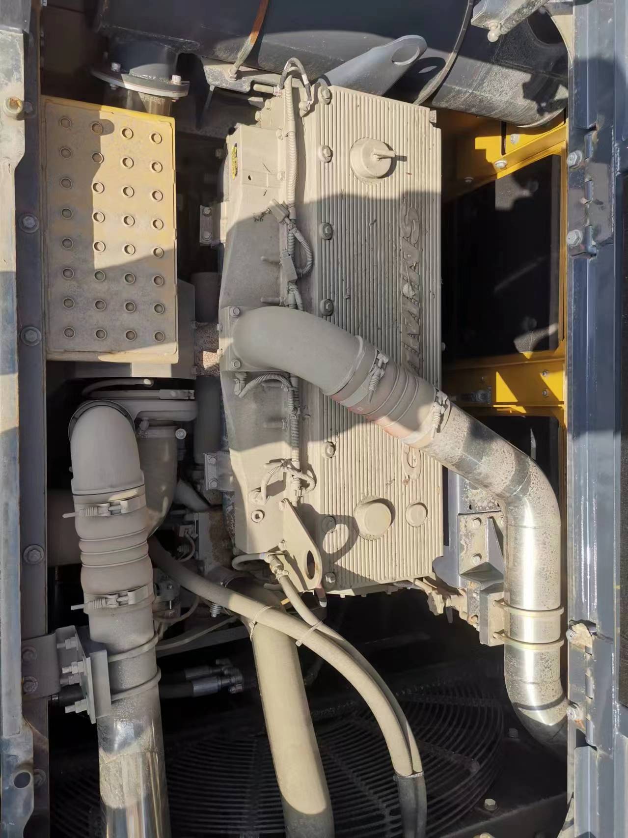 徐工XE490DK履带式挖掘机