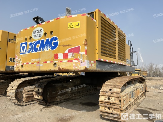 徐工XE900D履带式挖掘机