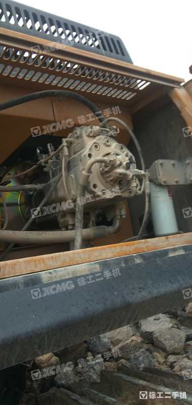 徐工XE470D履带式挖掘机