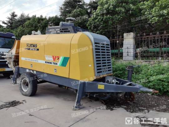 徐工HBT10020K柴油混凝土拖泵