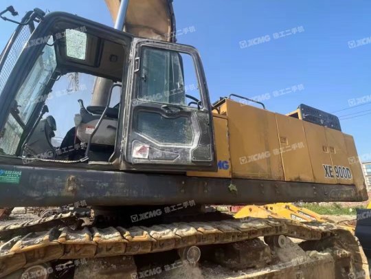 徐工XE900D履帶式挖掘機(jī)