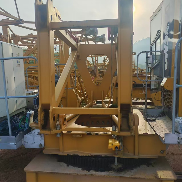 徐工XGT7018-10S塔式起重機(jī)