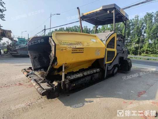 戴納派克F3030C攤鋪機(jī)