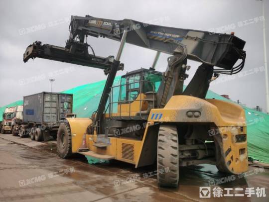 徐工XCS4531K港口移动起重机