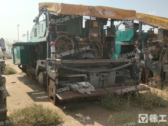 徐工RP952摊铺机