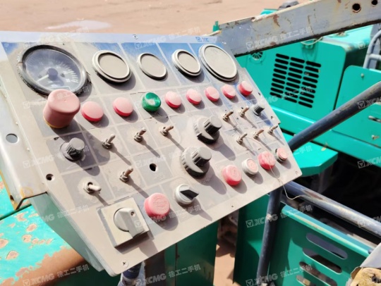 徐工RP952摊铺机