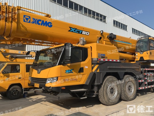 徐工XCT80汽車起重機