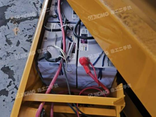 徐工GTJZ1212剪叉式高空作业平台