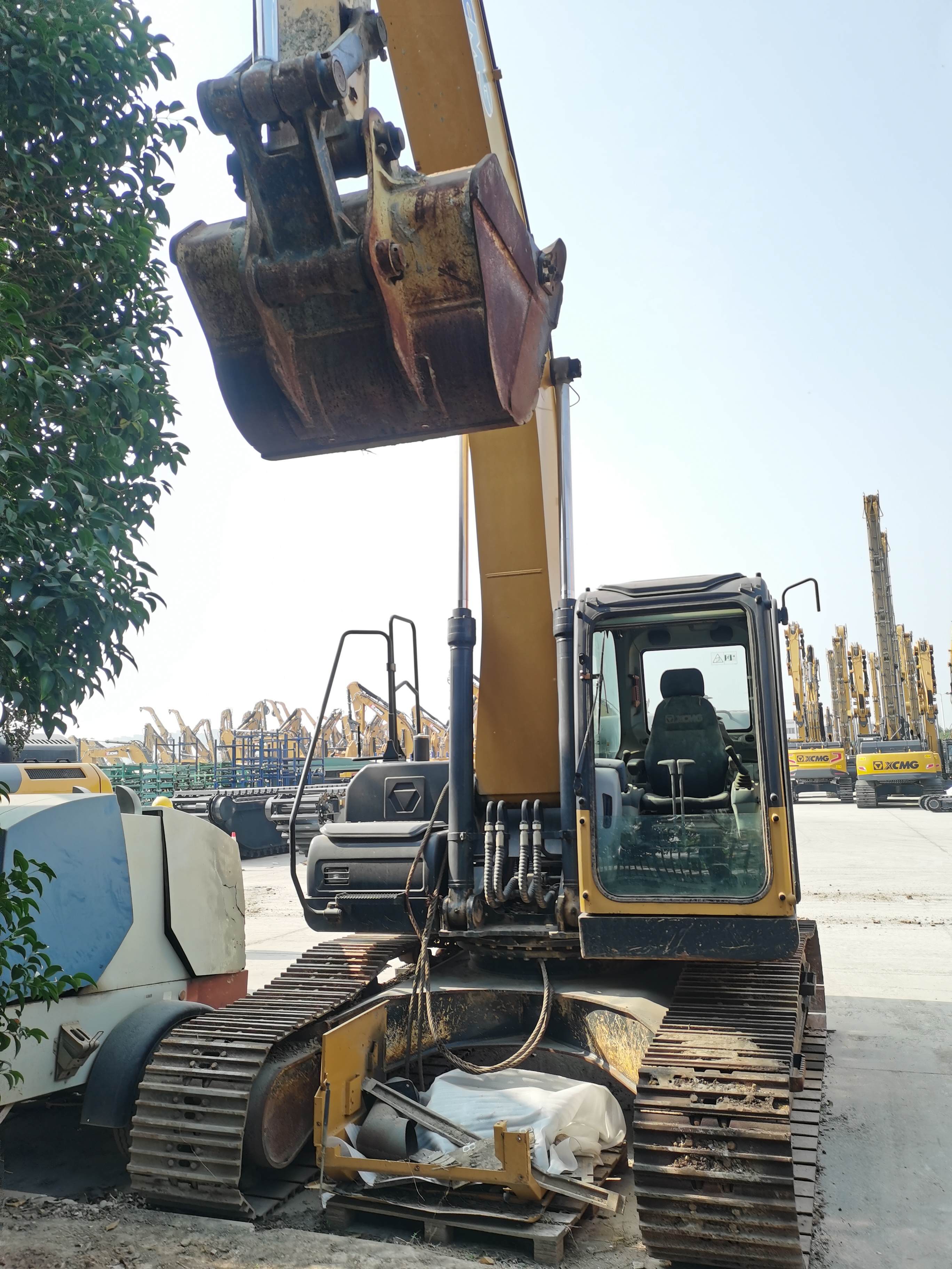 徐工XE240D履带式挖掘机