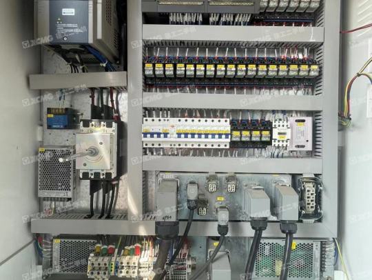 徐工XGT6015A-8S塔式起重機