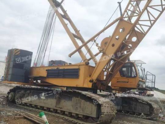 徐工XGC150履带式起重机