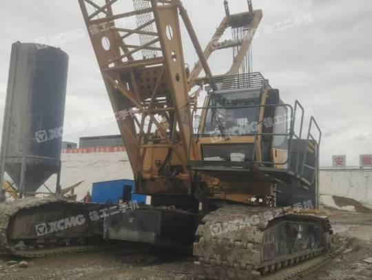 徐工XGC150履带式起重机