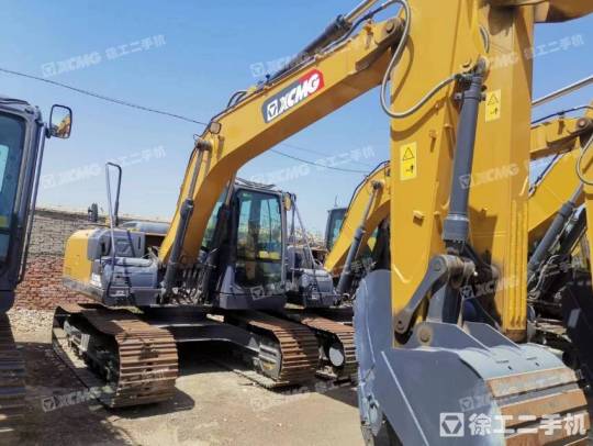 徐工XE155D履带式挖掘机