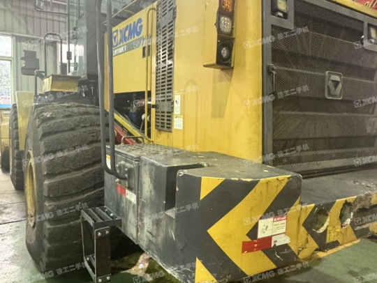 徐工LW1100KV轮式装载机