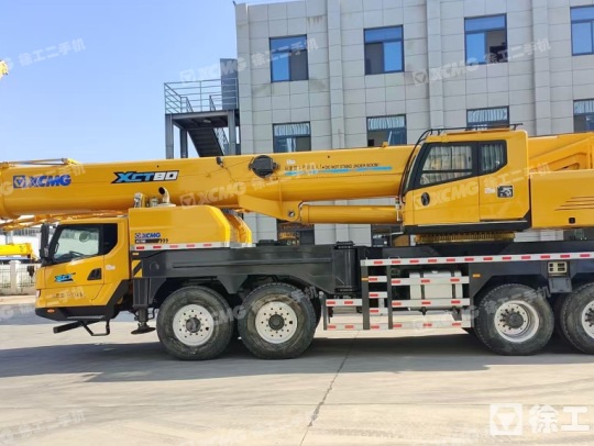 徐工XCT80汽車起重機