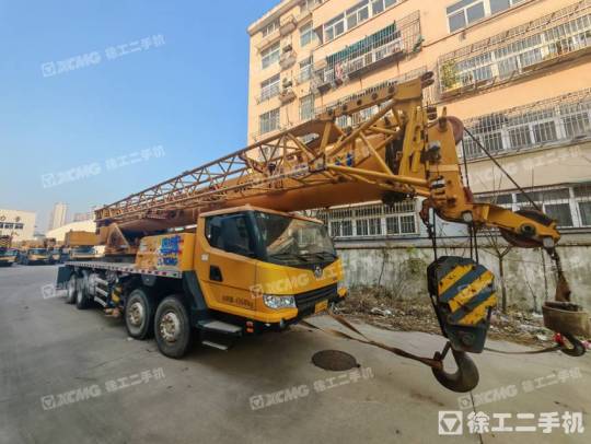 徐工QY50KC汽車起重機