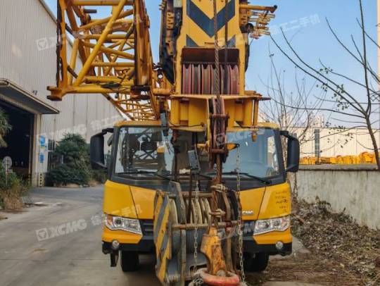 徐工QY50KC汽車起重機