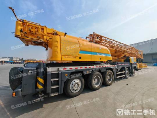 徐工XCT110汽車起重機