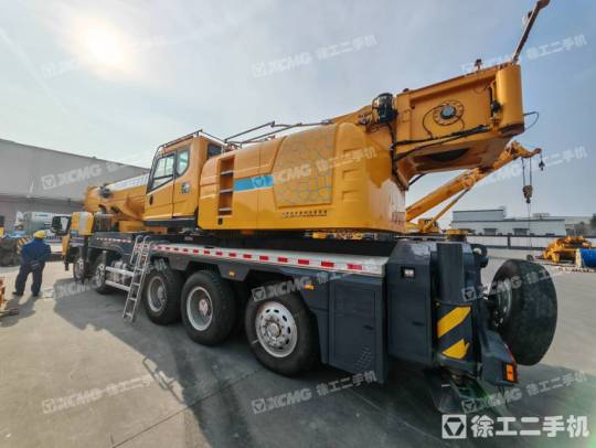 徐工XCT110汽車起重機