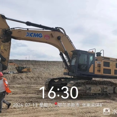 徐工XE800D履带式挖掘机