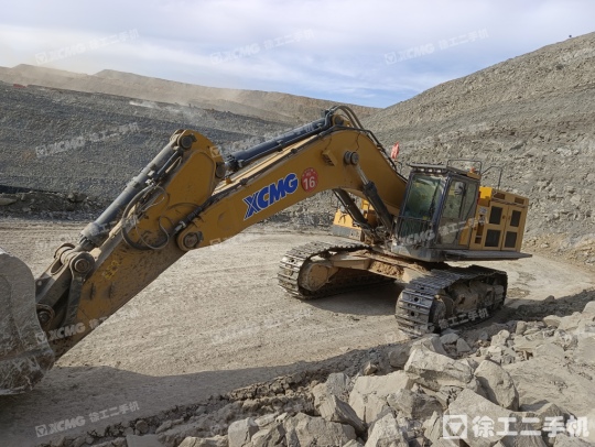 徐工XE800D履帶式挖掘機(jī)