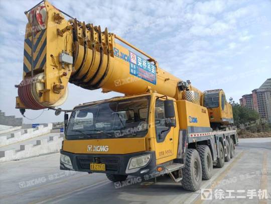 徐工QY130K汽车起重机