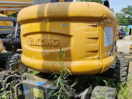 徐工GTBZ14J曲臂式高空作业平台