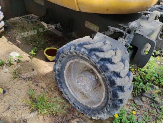 徐工GTBZ14J曲臂式高空作业平台