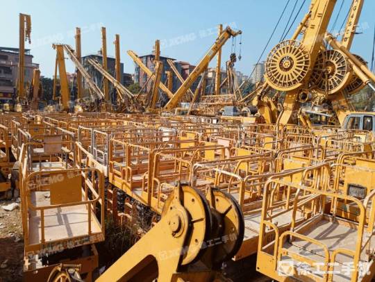 徐工GTBZ14J曲臂式高空作业平台