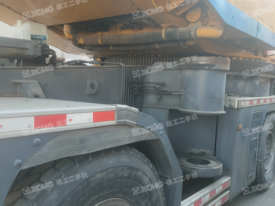 徐工QAY650全路面汽车起重机