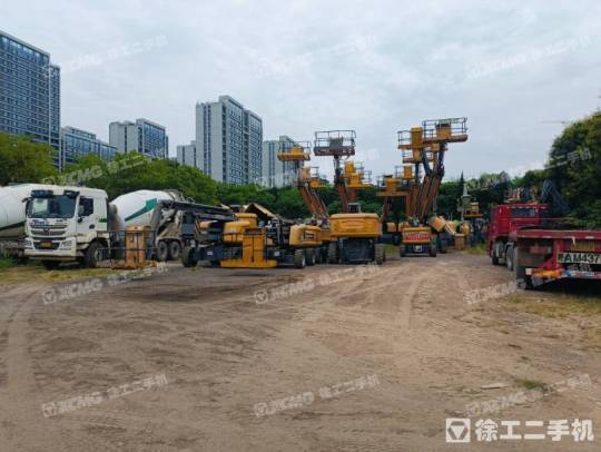 徐工GKS28直臂式高空作业车