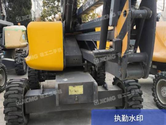 徐工GTBZ14J曲臂式高空作业平台