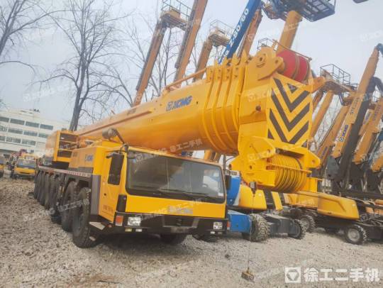 徐工QAY300全路面汽车起重机