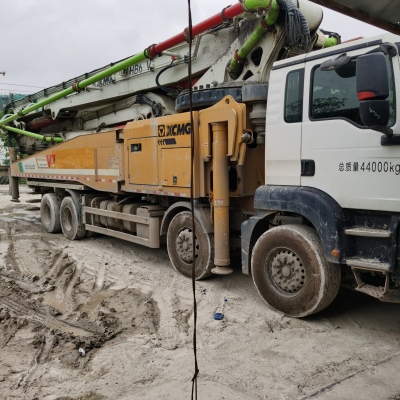 徐工HB62V泵车