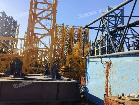 徐工XGT7527-18S塔式起重机