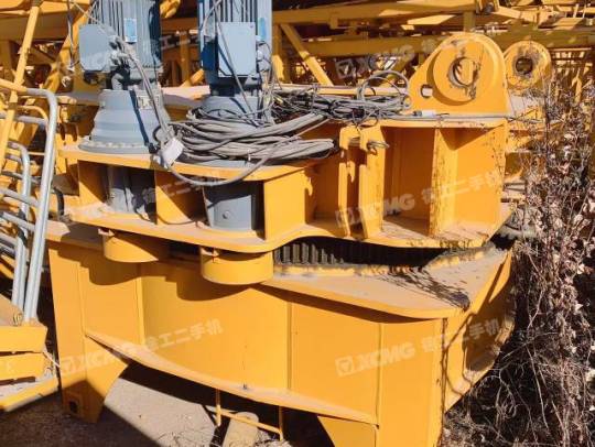 徐工XGT7527-18S塔式起重机