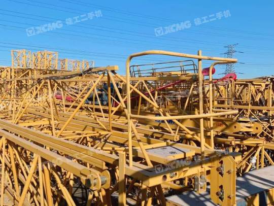 徐工XGT7527-18S塔式起重机