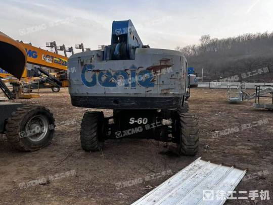 吉尼S-60直臂式高空作业平台