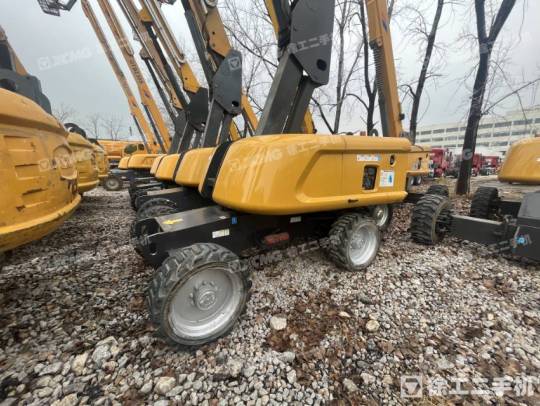 徐工GTBZ22S直臂式高空作业平台