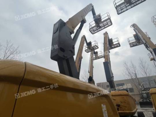 徐工GTBZ22S直臂式高空作业平台