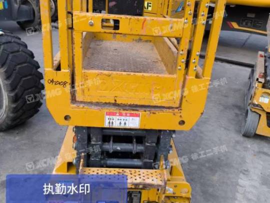 徐工XG0607DC剪叉式高空作业平台