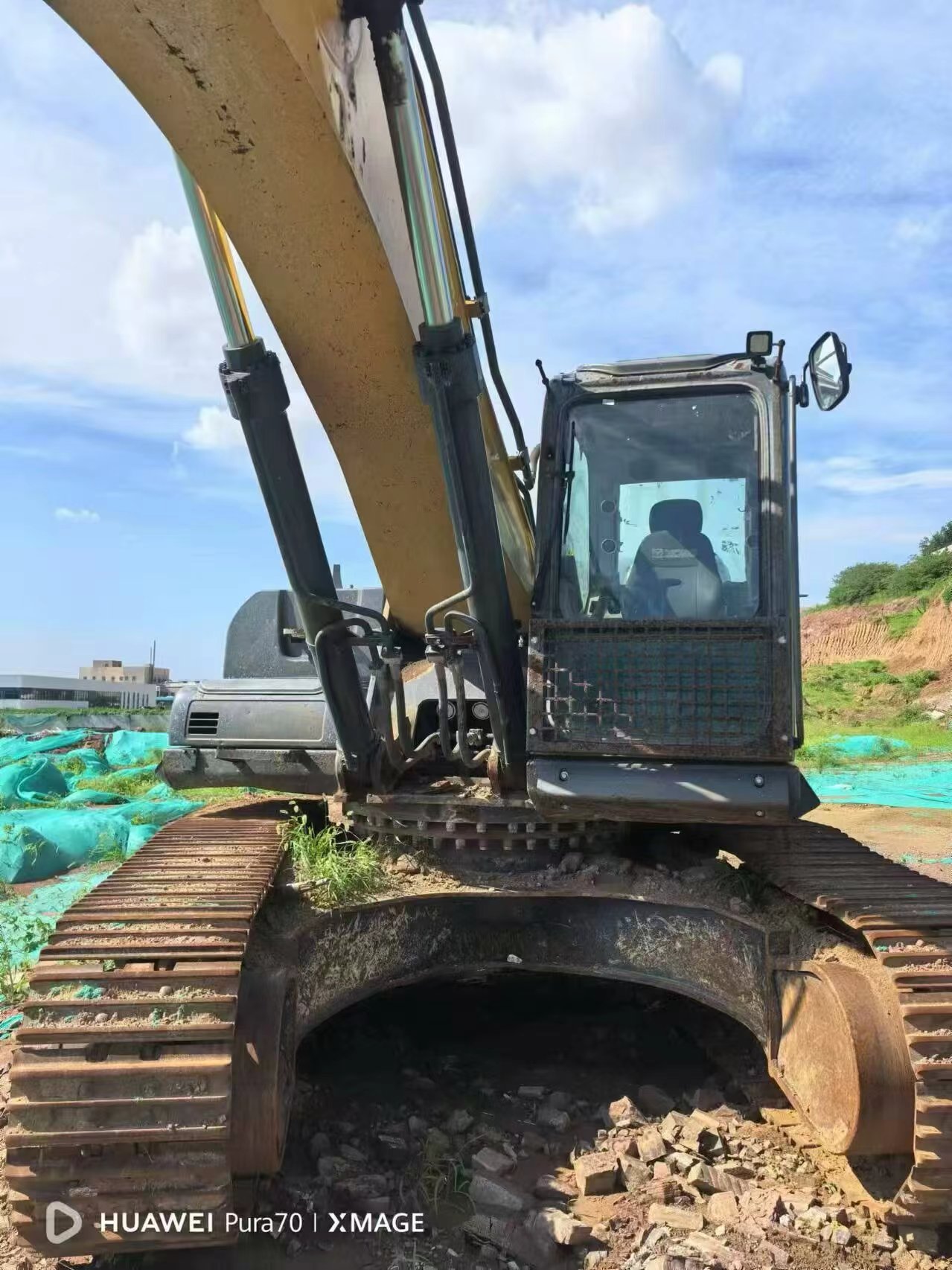 徐工XE370DK履带式挖掘机